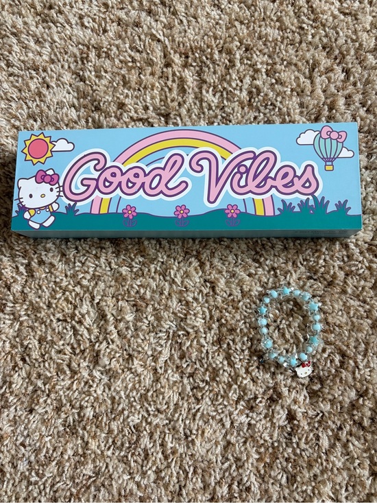 Hello Kitty Other - Hello Kitty Kids Blue Beaded Charm Bracelet & Good Vibes Wooden Sign